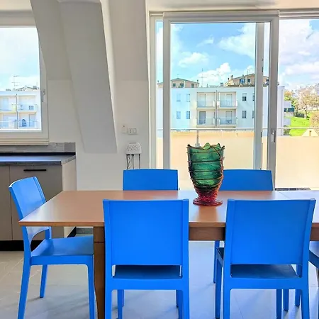 Casa Felice - Attico Vista Mare Porto SantʼElpidio